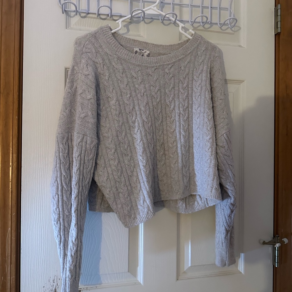 Cableknit crop